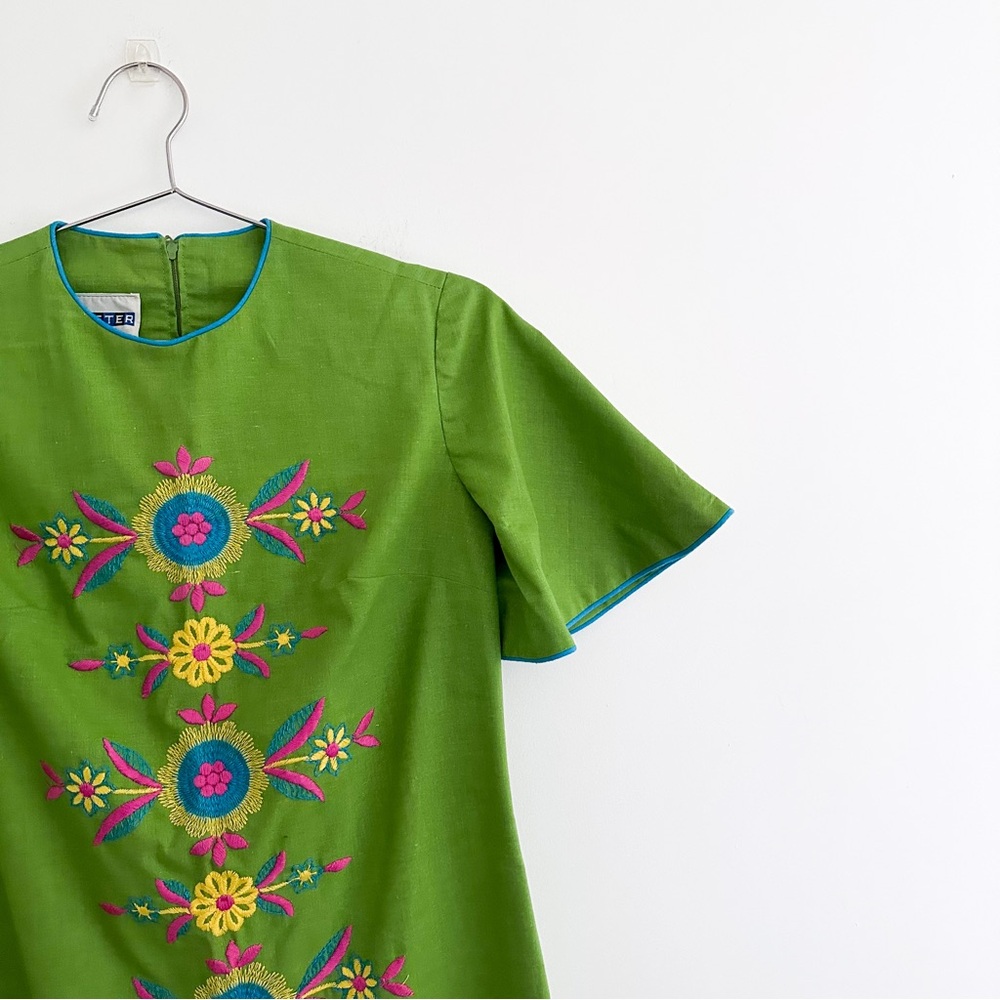 Vintage Green Floral Embroidered Midi Dress - Picture 4 of 8